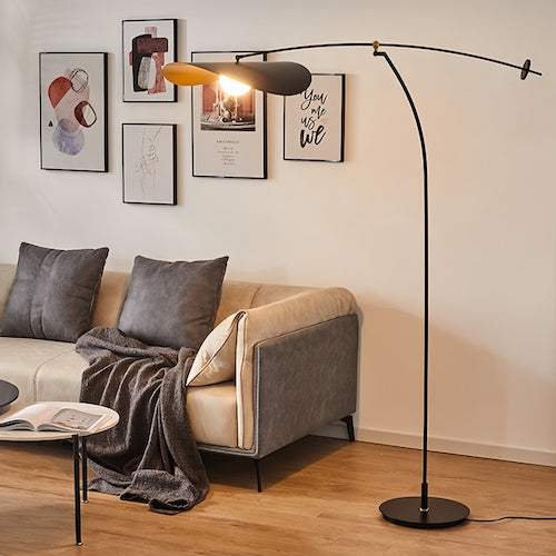 Leaf Brass Floor Lamp with Nature-Inspired Design - Orangme