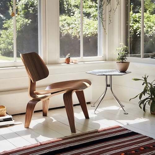 Lounge Chair - Eames Molded Plywood Timeless Log, Walnut, Black - orangme.com