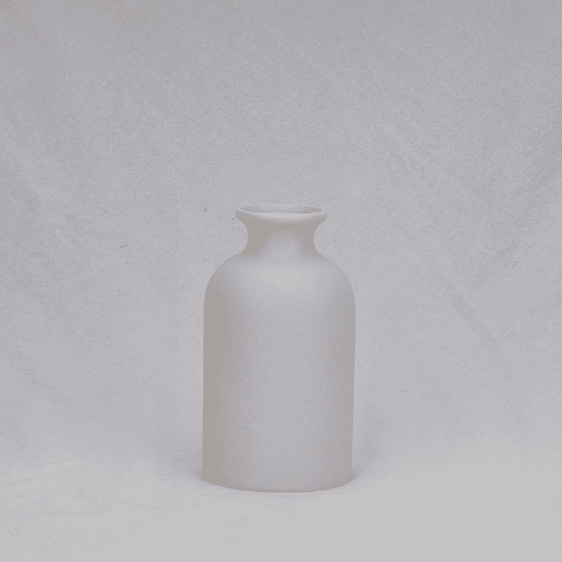Elegant Ceramic Vase | Inspiring Home Decor - Orangme