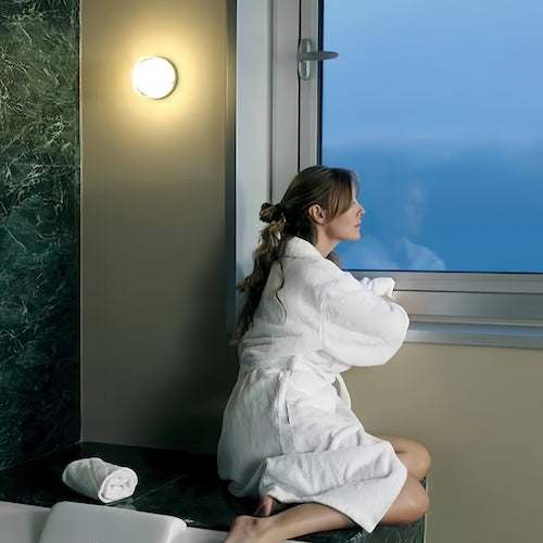 Lounge Wall Lights - Elegant Acrylic Shades for Modern Homes - orangme.com