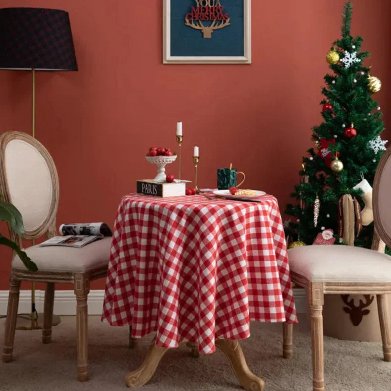 Christmas Tablecloth | Timeless Plaid Design for Festive Dining - orangme.com