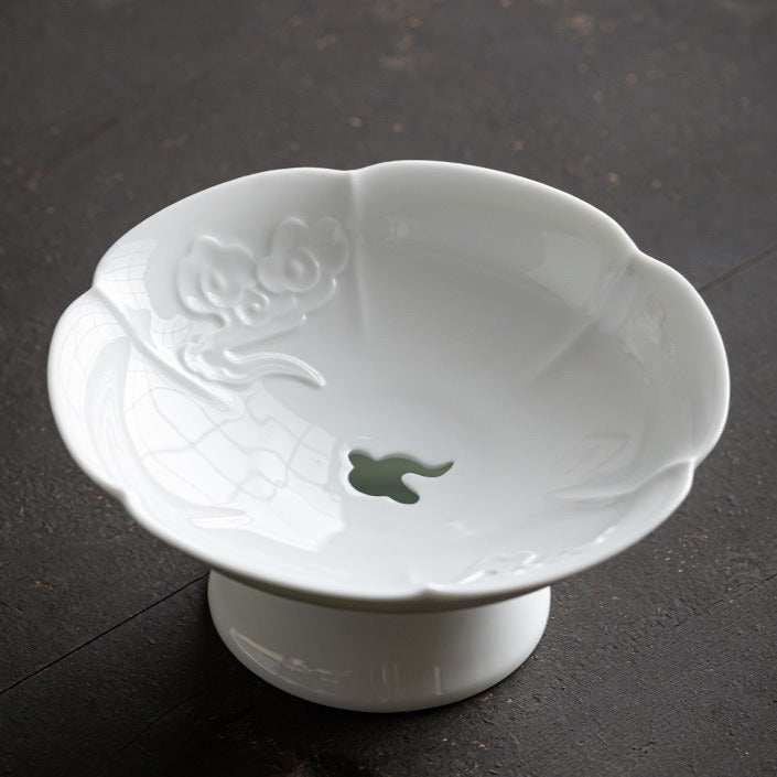 Crisp-White Zen Fruit Plate - orangme.com