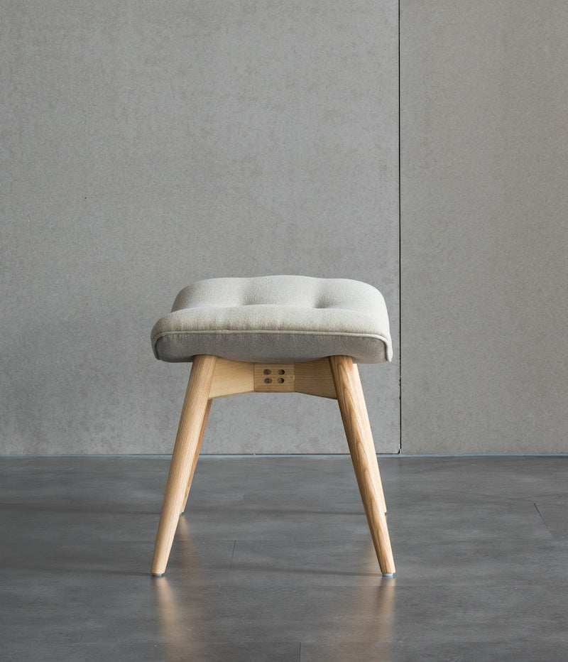 Leather Ottoman Pouf - Ash Wood & PU Leather - Orangme