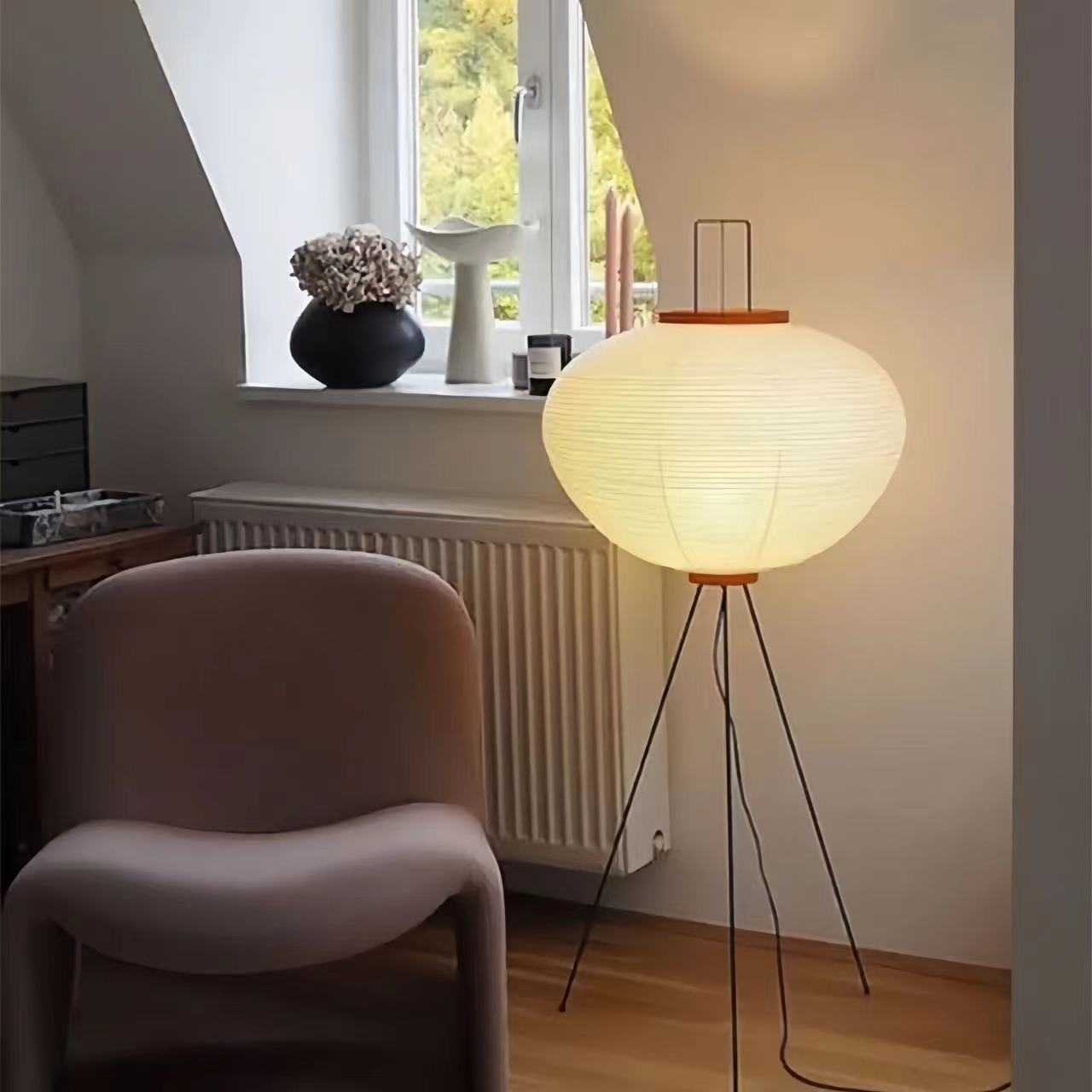 Japanese Noguchi Isamu Floor Lamp | Minimalistic Design