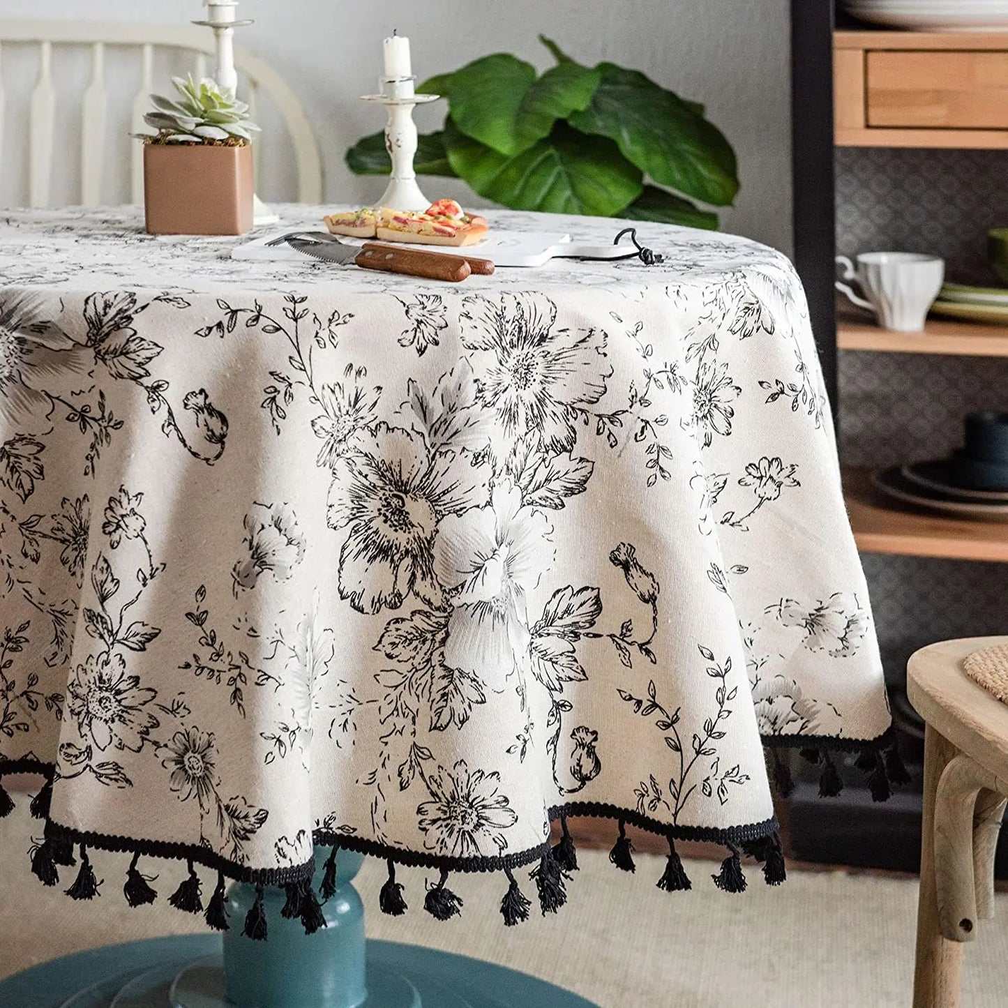Round Tablecloth - Rose Floral, Wrinkle-Proof & Durable - orangme.com