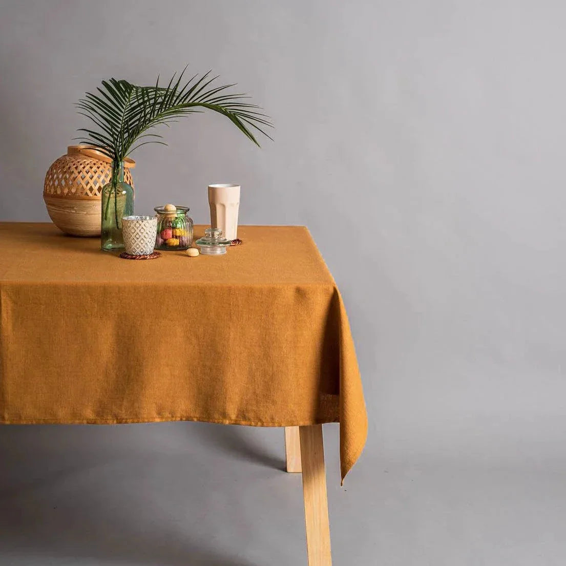 Linen Tablecloth | Enhance Dining with Vibrant Colors - orangme.com