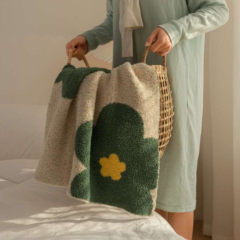 Green Throw Blanket - Orangme