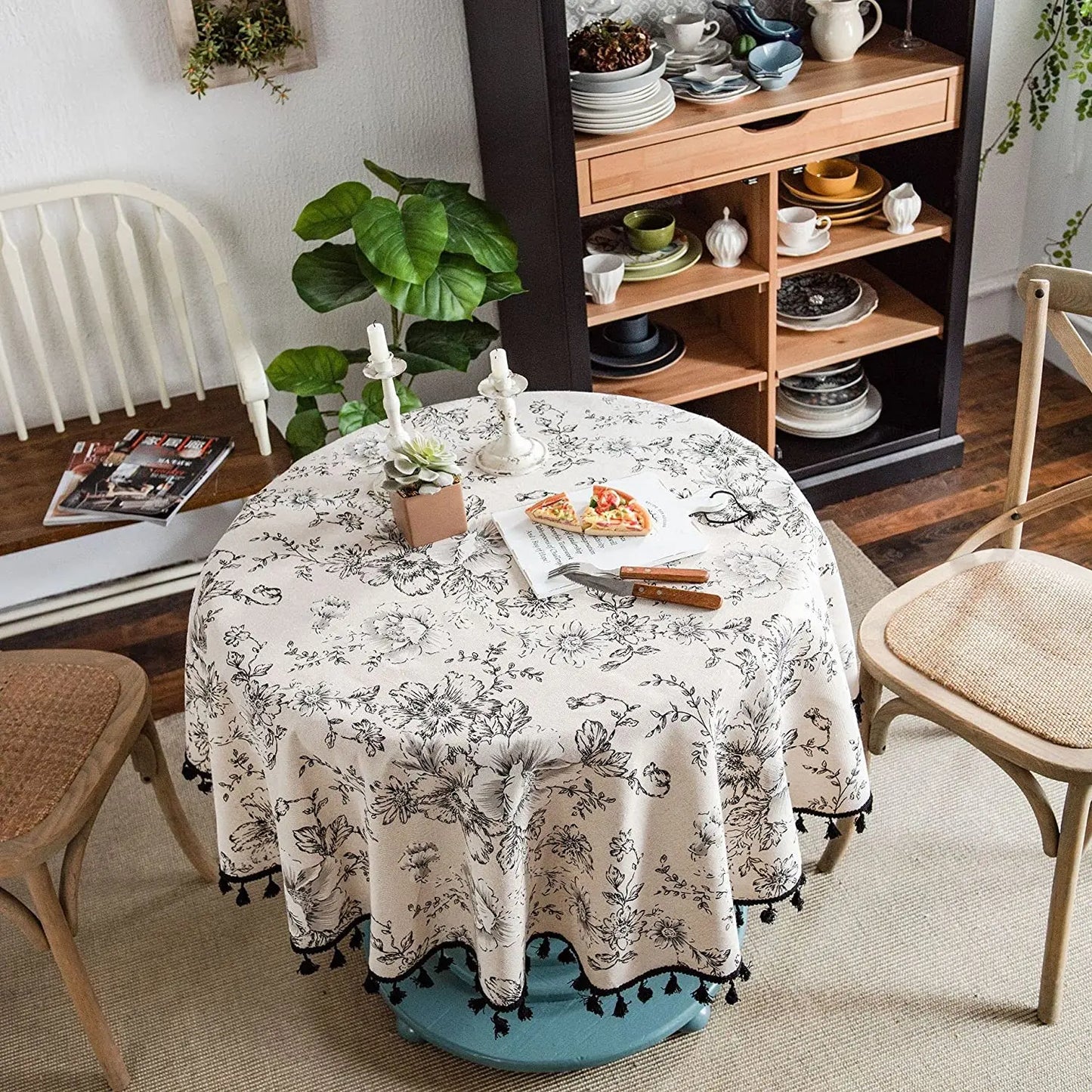 Round Tablecloth - Rose Floral, Wrinkle-Proof & Durable - orangme.com