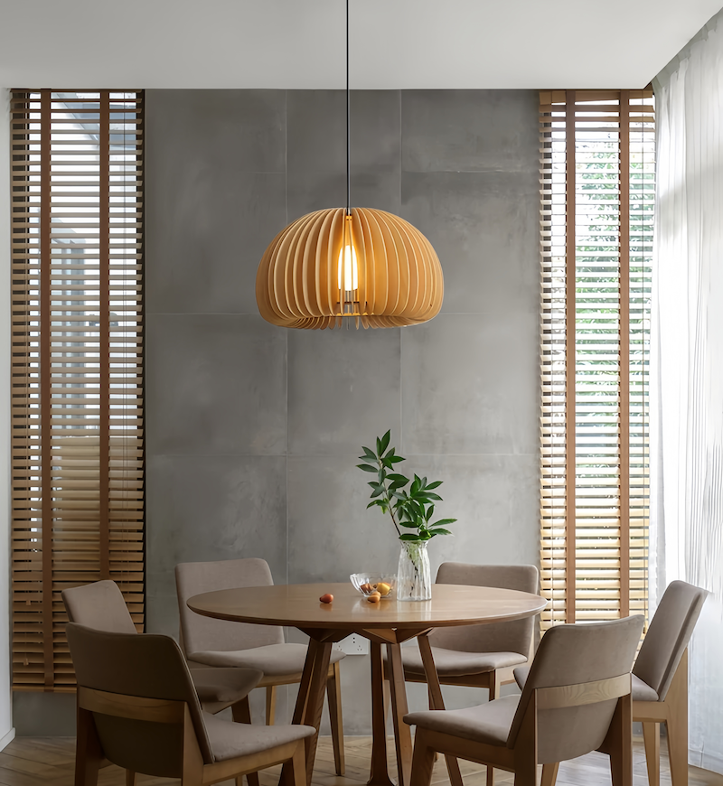 Customizable Wood Pendant Light: Adjustable Elegance
