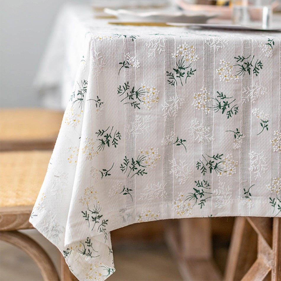 Oval Tablecloth - Floral White & Golden Daisy with Tassels - orangme.com