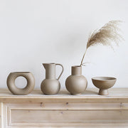 Decorating with Vases: A Simple Yet Stylish Touch