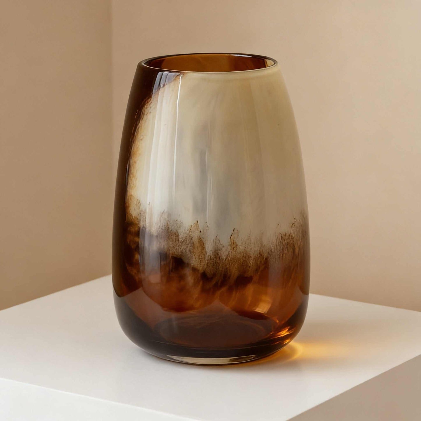 Glass Vase - Vintage French & Mid-Century Style Decor for Elegant Home Arrangements