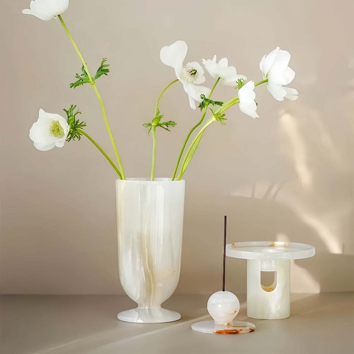 Stone Vase - Elegant Wabi Sabi Design with Multi-Purpose Functionality