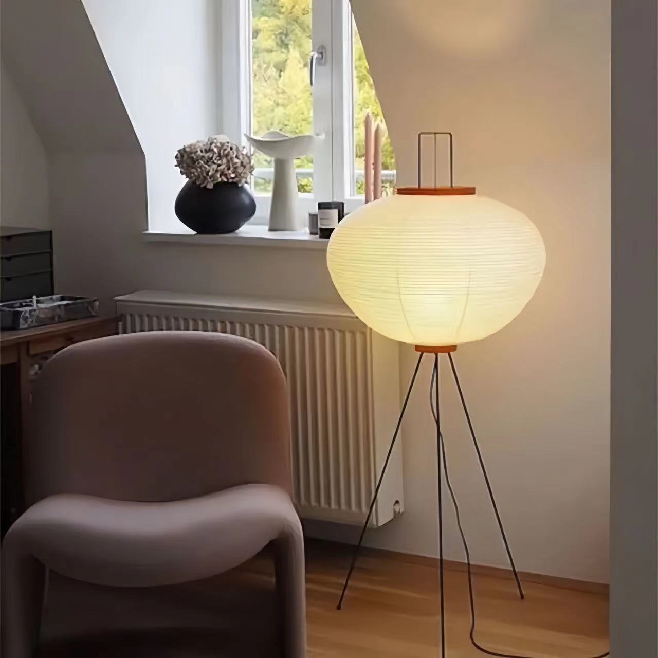 Japanese Noguchi Isamu Floor Lamp | Minimalistic Design