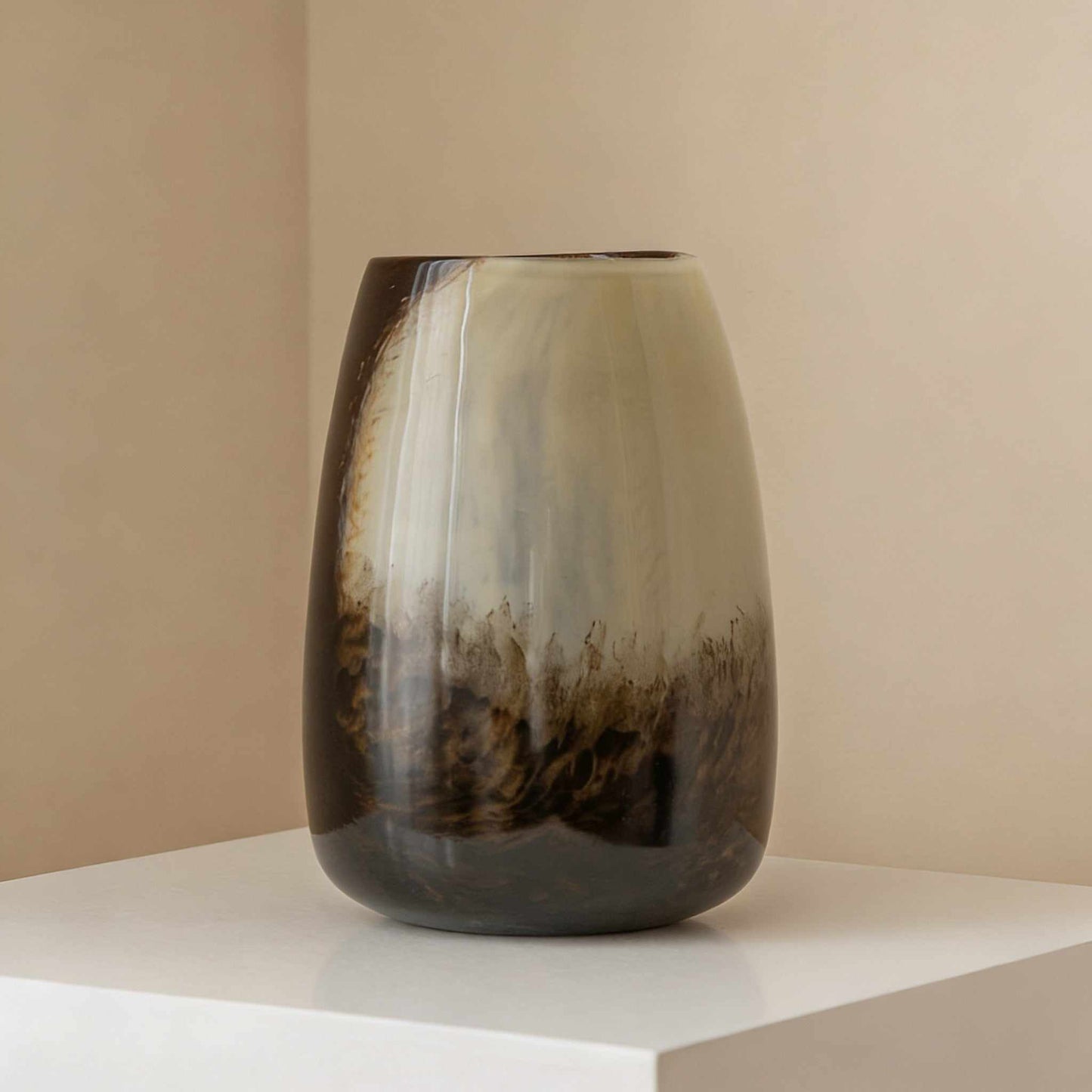 Glass Vase - Vintage French & Mid-Century Style Decor for Elegant Home Arrangements