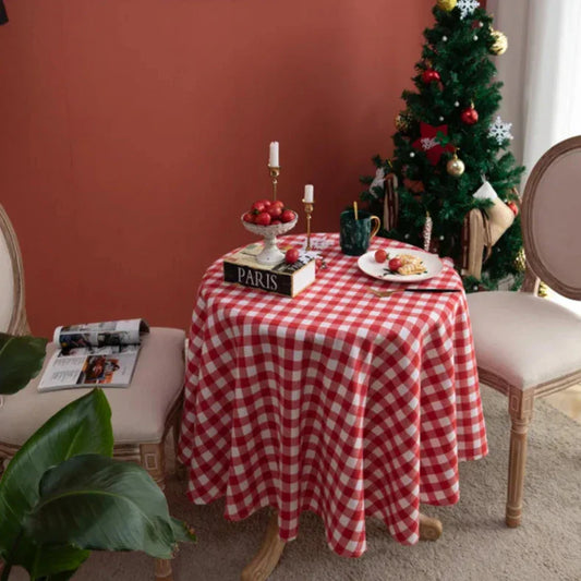 Christmas Tablecloth | Timeless Plaid Design for Festive Dining - orangme.com