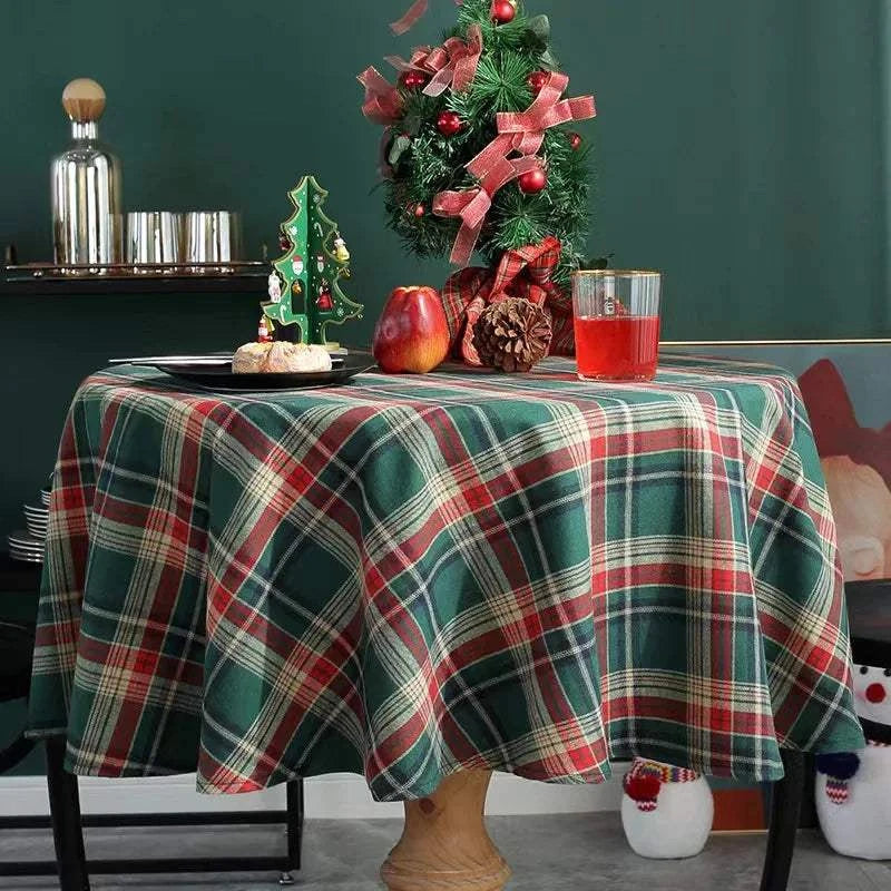 Green Christmas Tablecloth with Red/White/Green Plaid - orangme.com