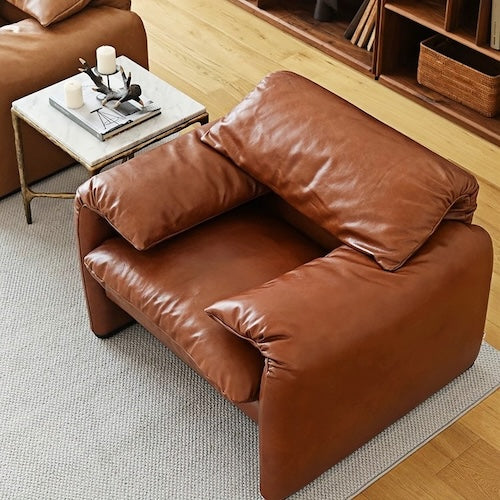 Leather Armchair Maralunga, designed by Vico Magistretti