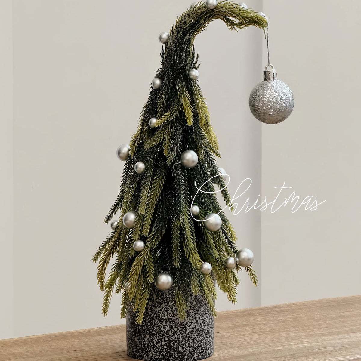 Christmas Tree Decorations: Ideal Ornaments for a Warm Festive Ambience