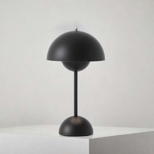 scandi black table lamp - orangme.com