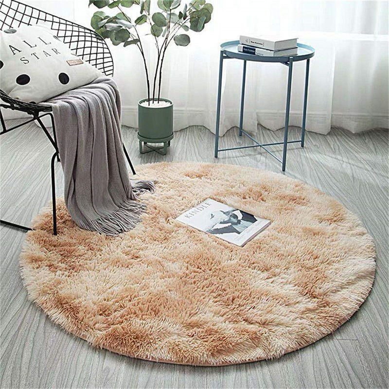 Fluffy Grey Carpet For Bedroom.